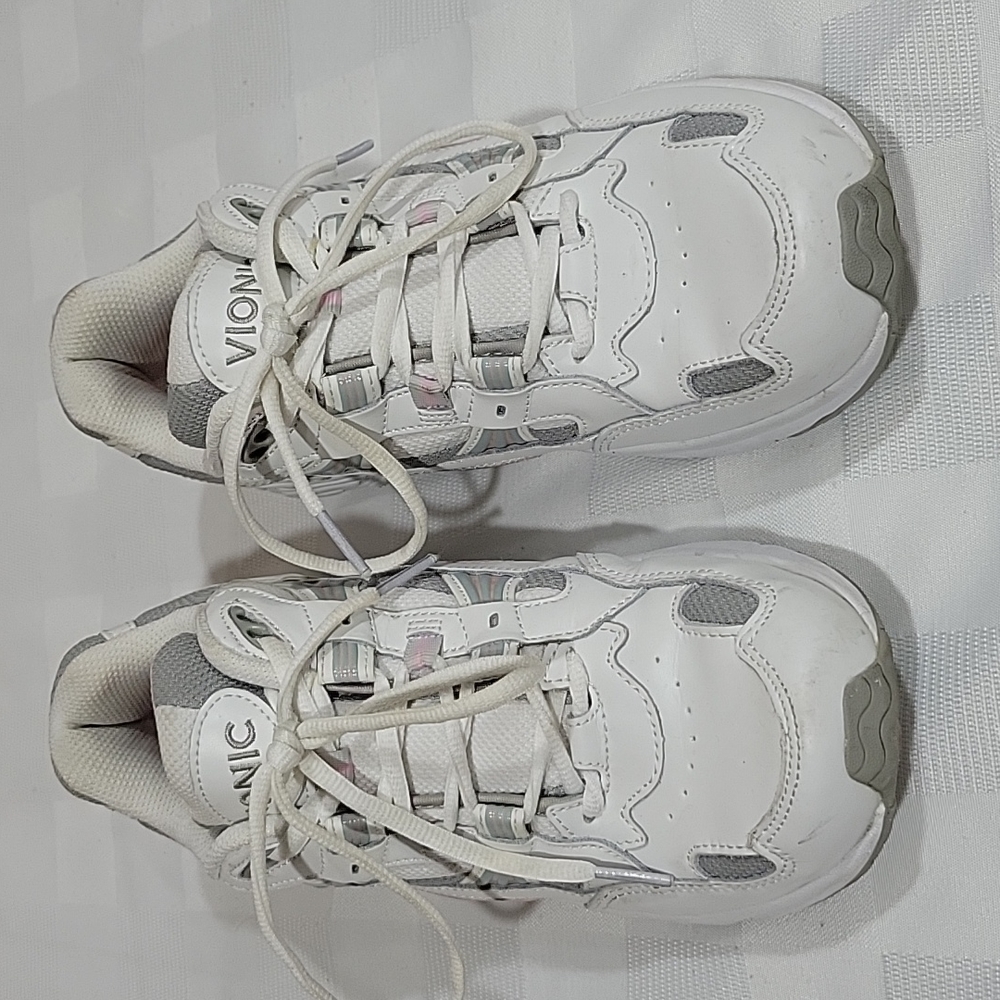 Vionic 23 Walker Tennis Shoes Size 9